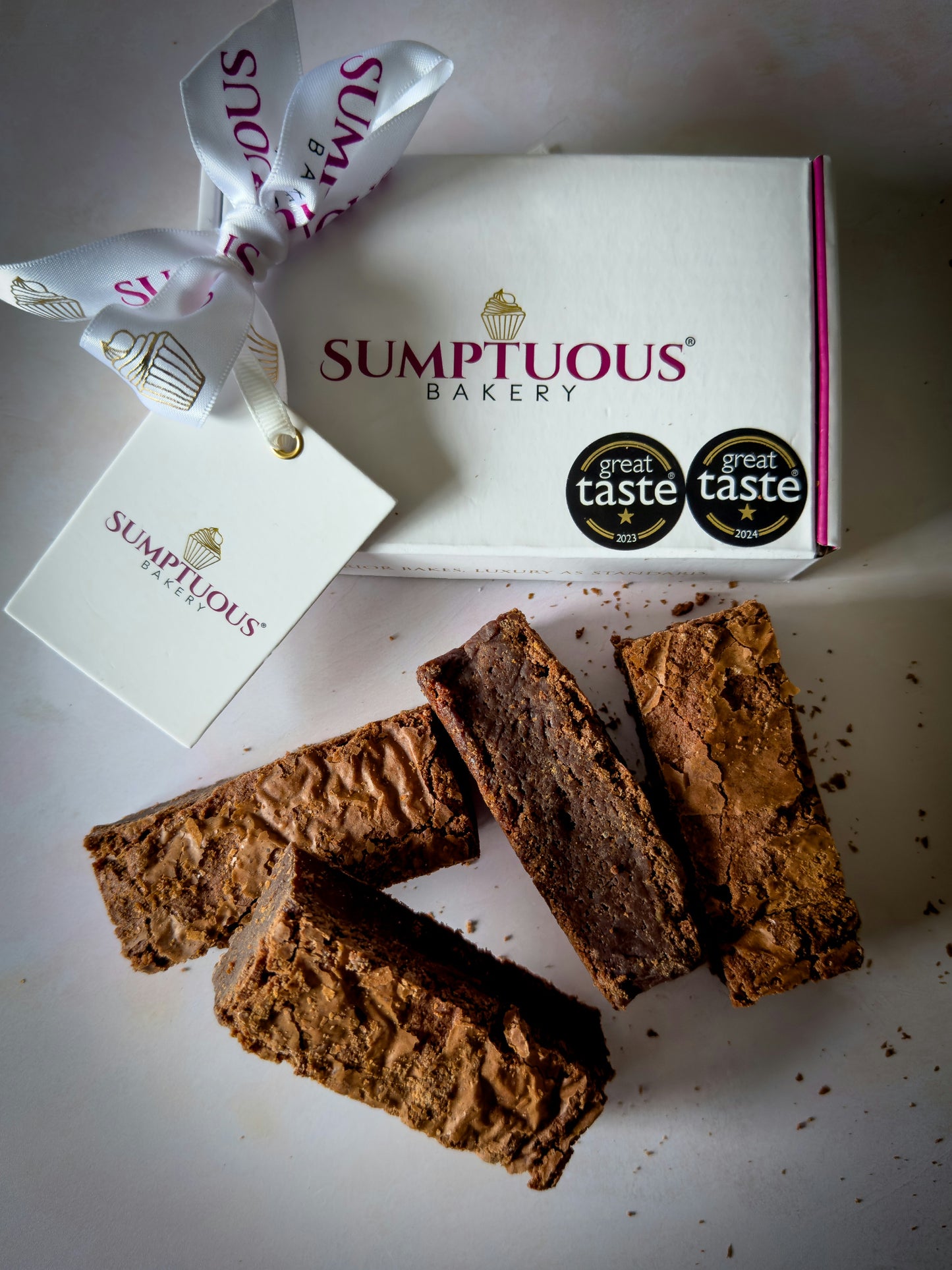 BOX OF 4 GREAT TASTE AWARD WINNING ORIGINAL ORGANIC BROWNIES FROM WALES